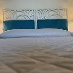 Апартаменты Inviting In With Patio Поппи