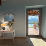 Inviting In With Patio Апартаменты