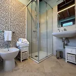 Inviting In With Patio Апартаменты