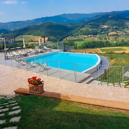 Inviting In With Patio Апартаменты Поппи